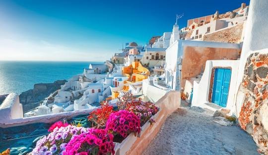 buying cannabis or weed in Santorini, Greece. where to find weed shops and dispensaries in Santorini. Is weed legal in Santorini?